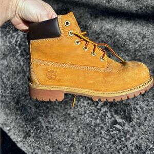 Timberland boys boots size 2.5
